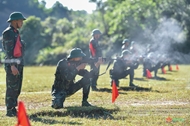 Recruits Complete “Three-explosions” Test